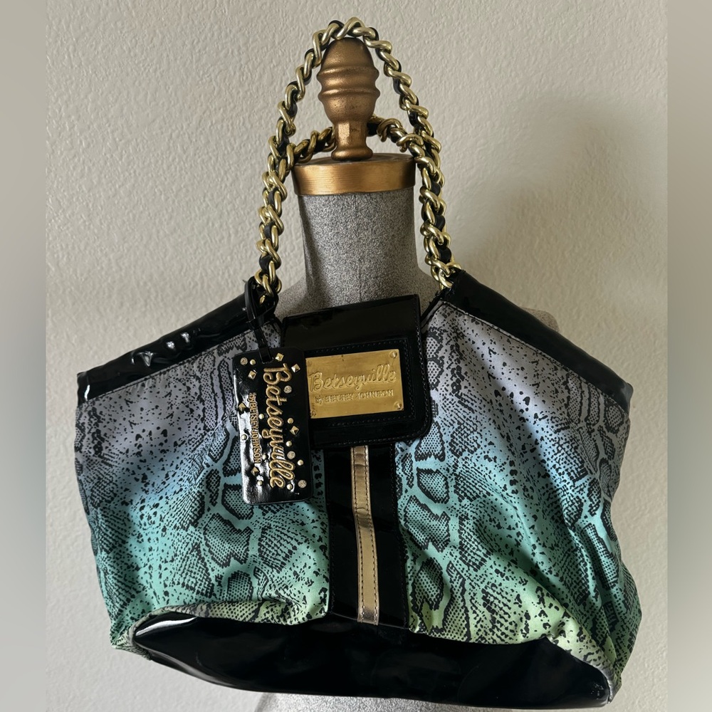 Betsy Johnson Shoulder Bag